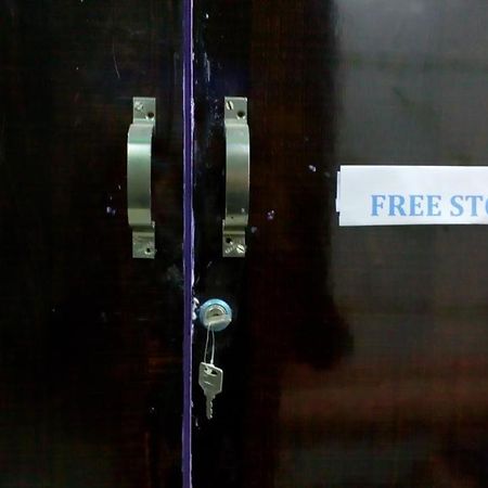 Blue Eye Backpackers Hostel Amritsar Exterior foto